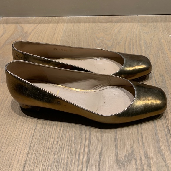 Yves Saint Laurent gold flats - Picture 2 of 5